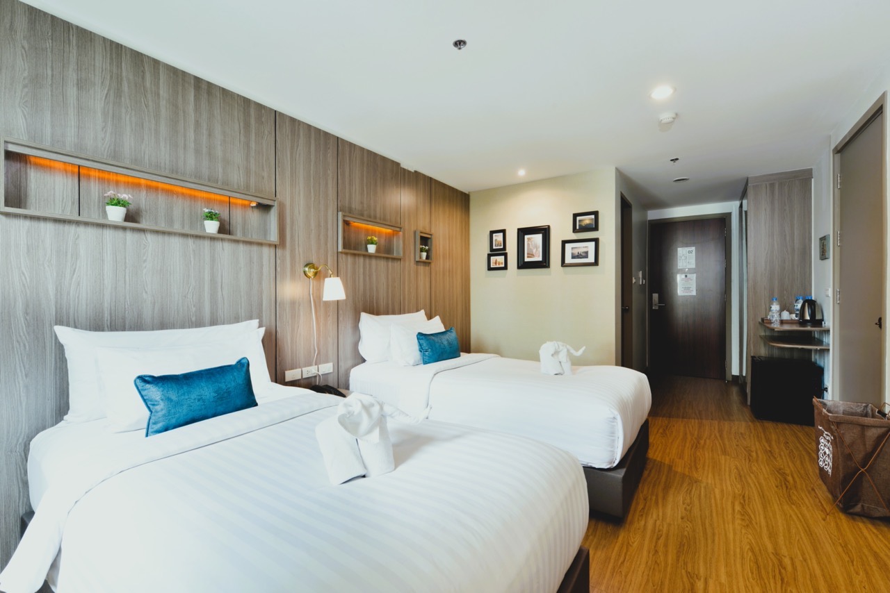 Two separate beds in a Superior Twin room at StayAt Bedever