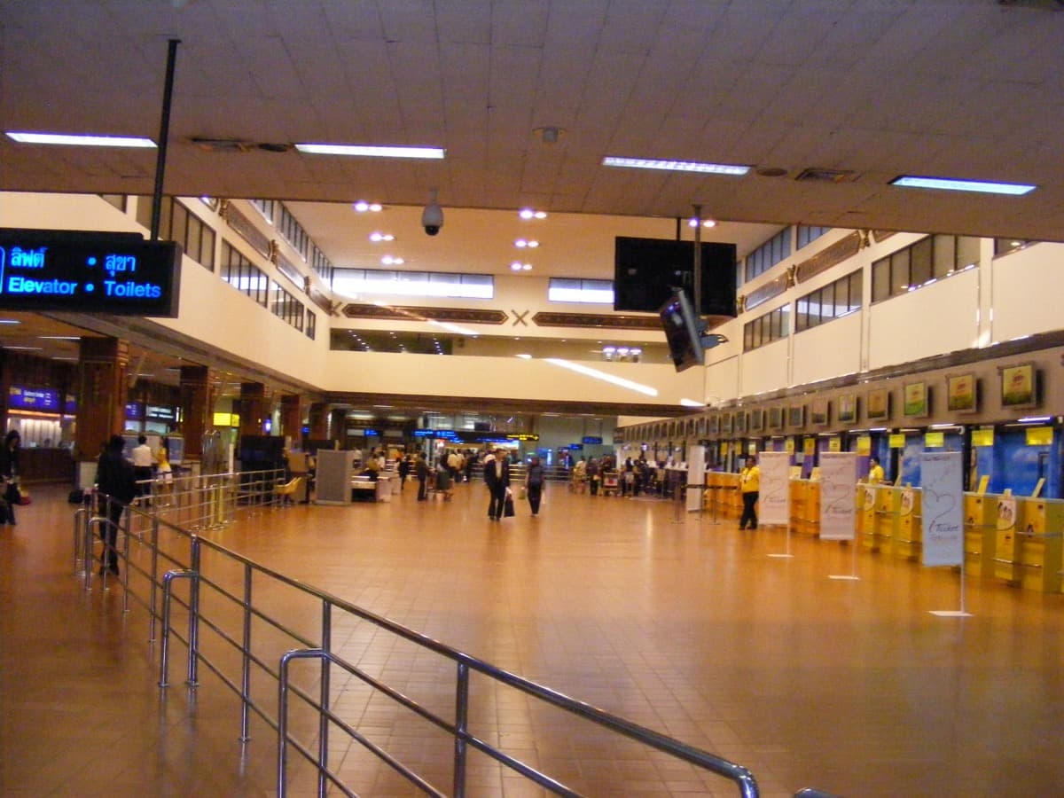 Don Mueang Airport to Sukhumvit: Your Real Options